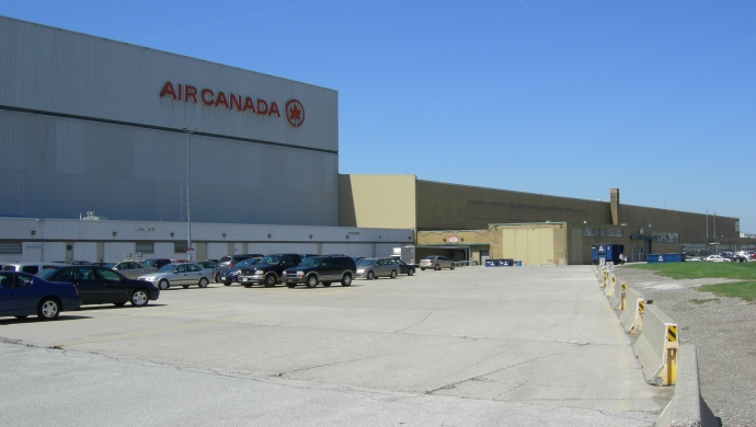 Air Canada Toronto Base - 11 hangar bays